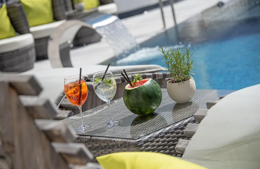 Hotel Tyrol-1